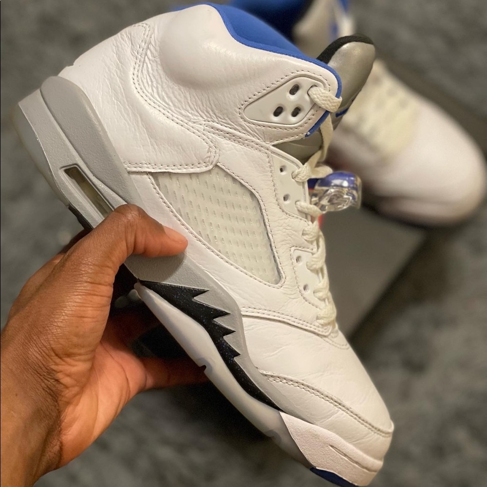 White Stealth 5’s